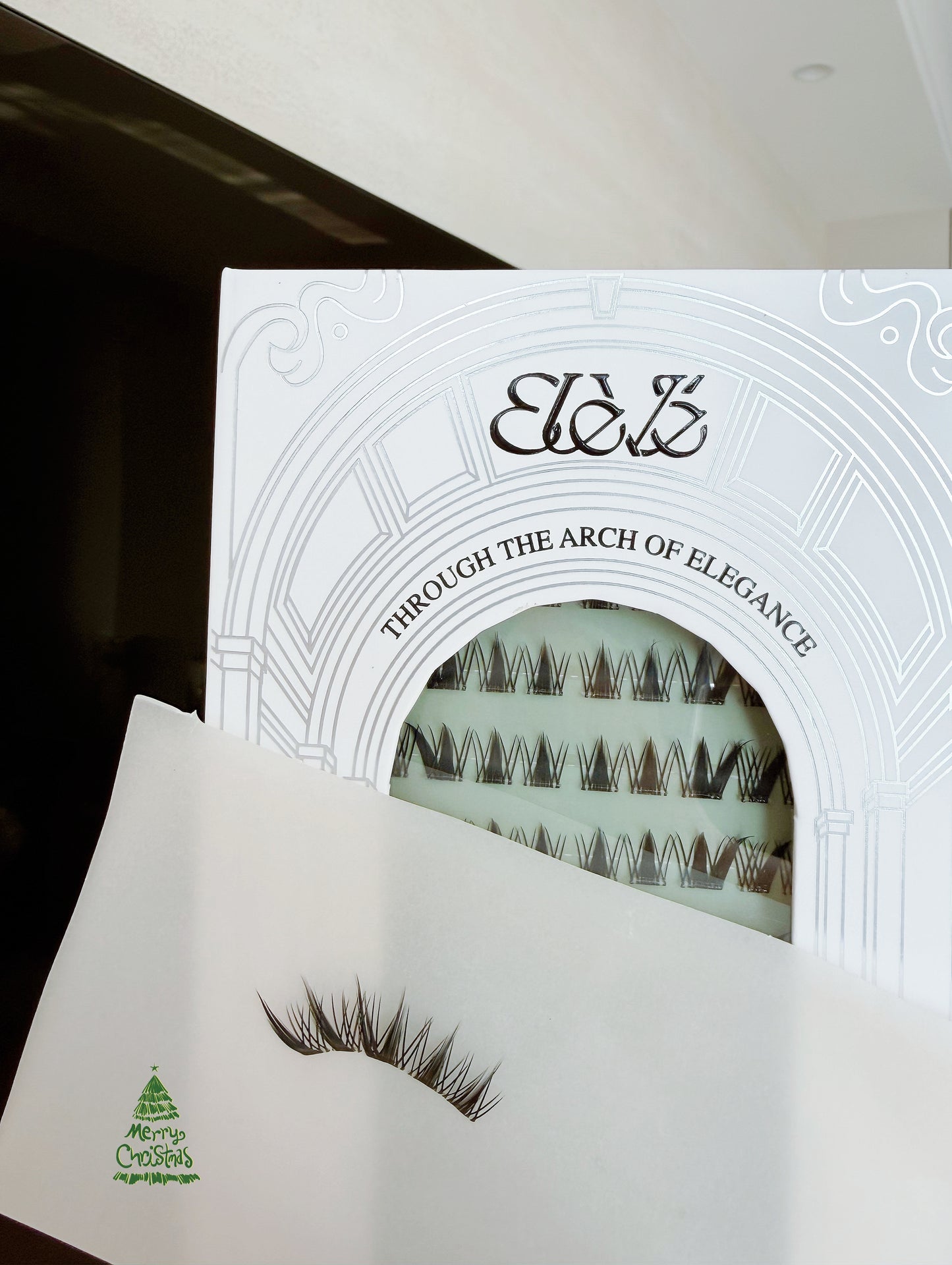 Flirty Friday - Foxy Dramatic Volume Lashes